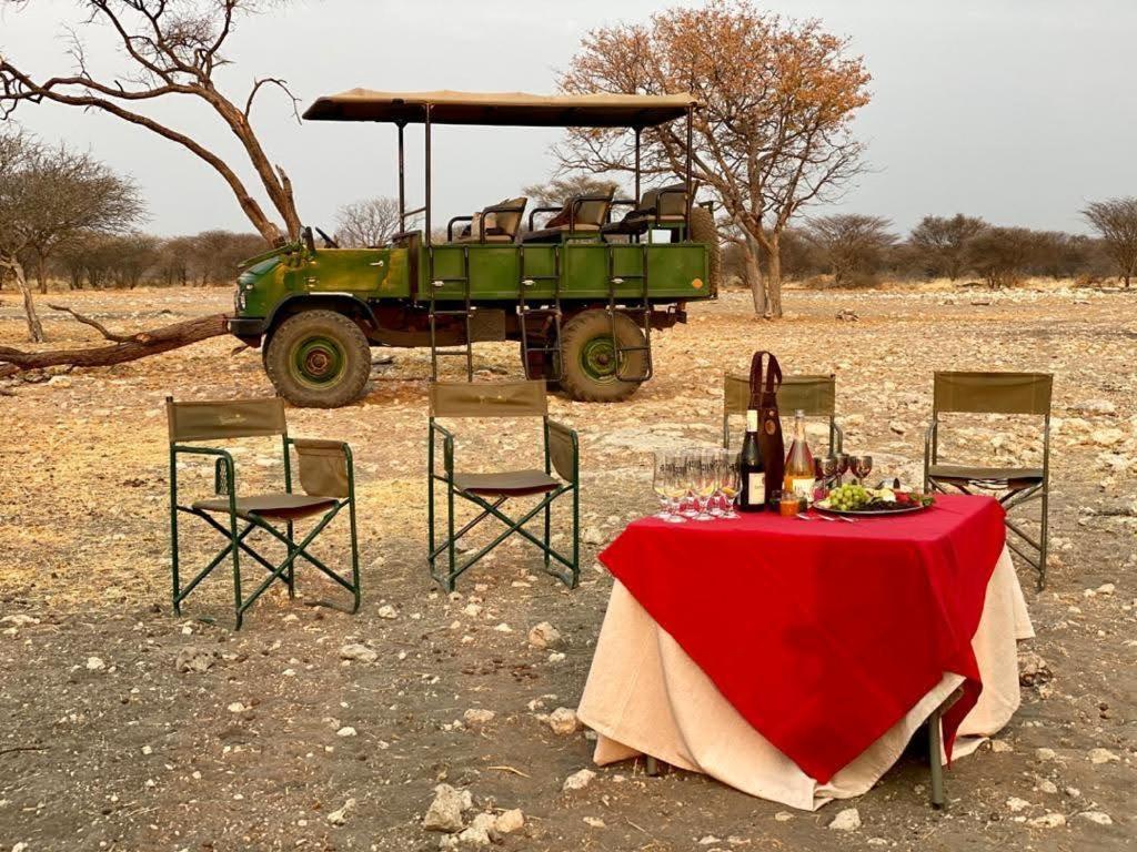 Готель Kifaru Bush Camp Оучо Екстер'єр фото